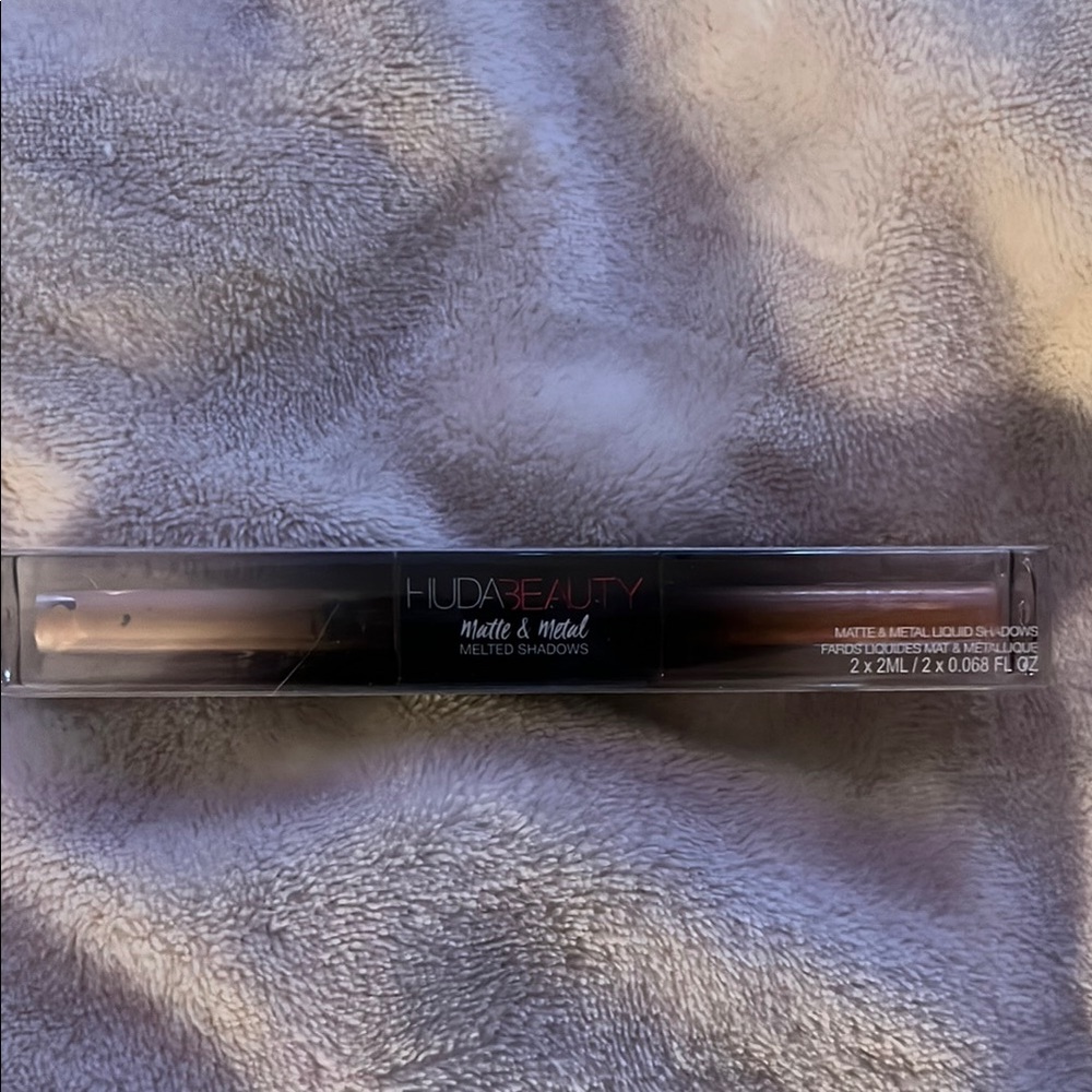 Huda Beauty Matte & Metal Melted Shadows